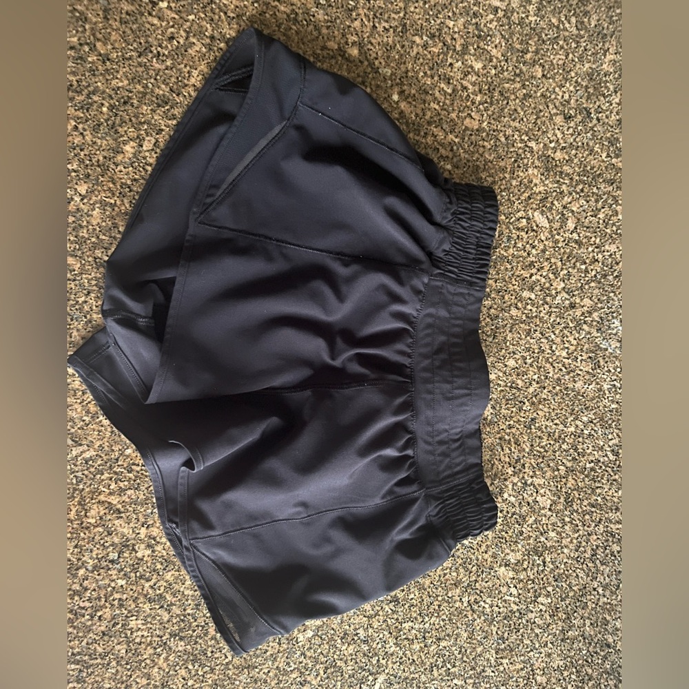 lululemon high rise hottie hot shorts